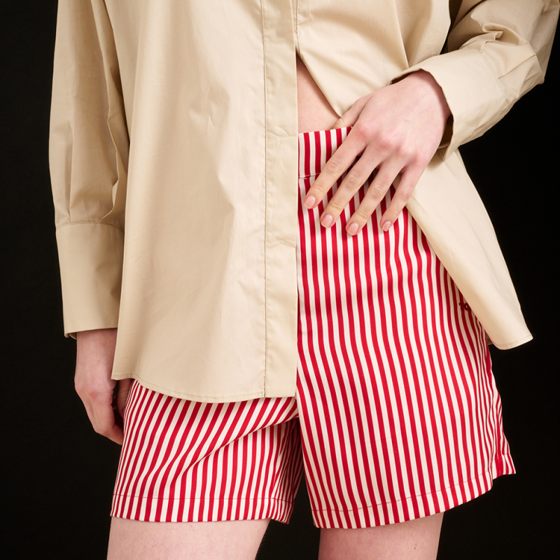 Red Sogno Shorts